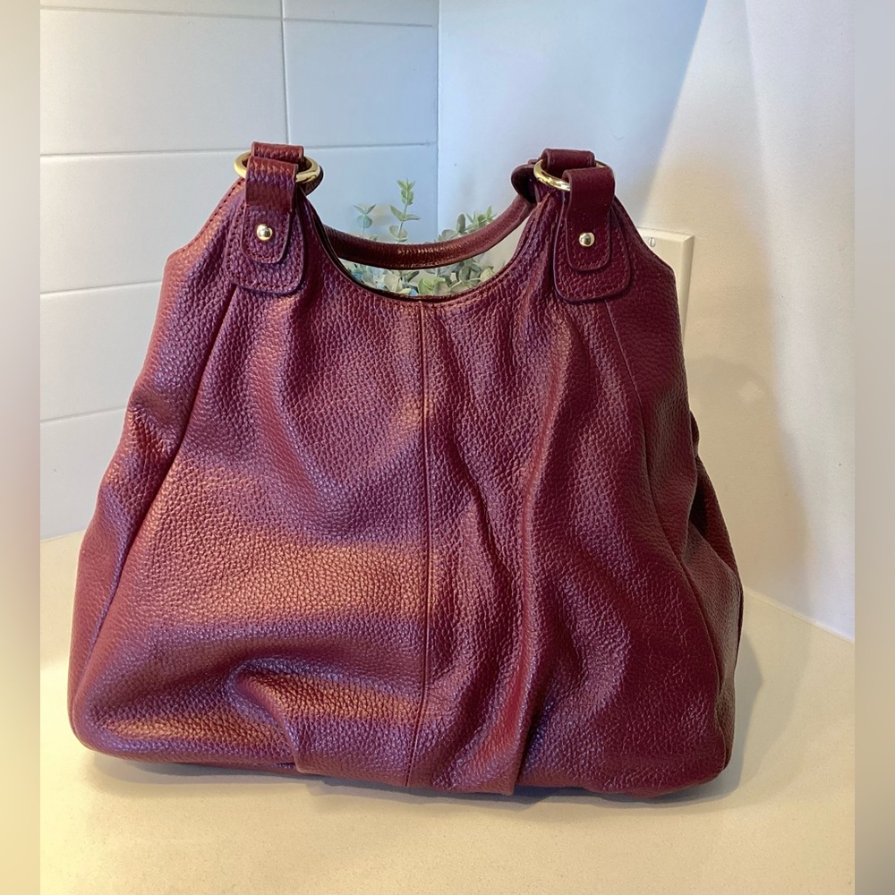 Cuore & Pelle Elegant Burgundy Leather Satchel Handbag - Picture 11 of 11